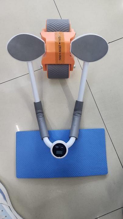 💪 Abdominal Exercise Roller 🌀