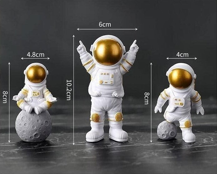 🚀 Astronaut Spaceman Statue Set of 3 🌌