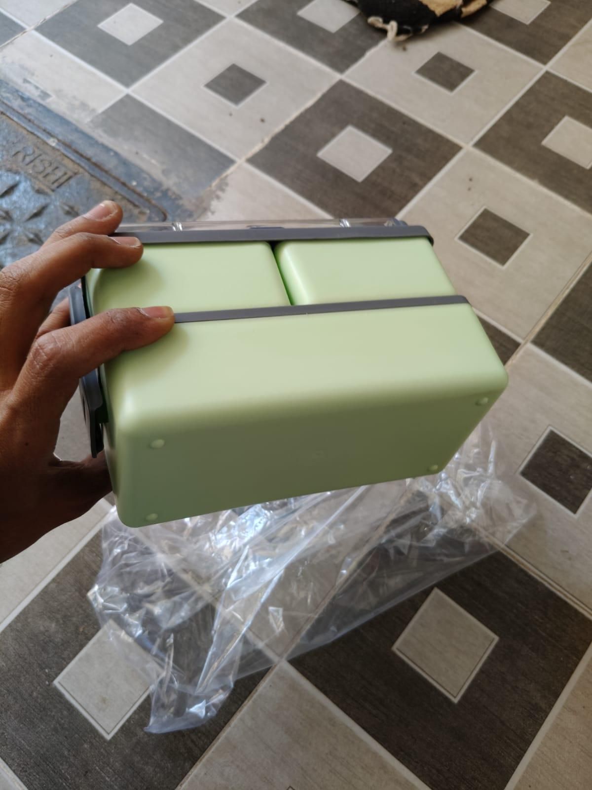 🍱 Bento Compartment Lunch Box