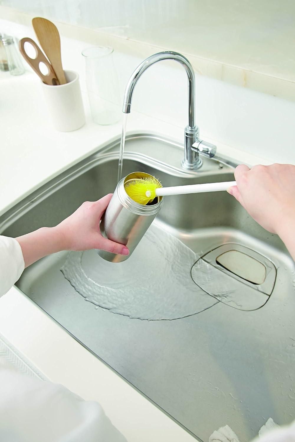 🧽 Bottle Washing Brush