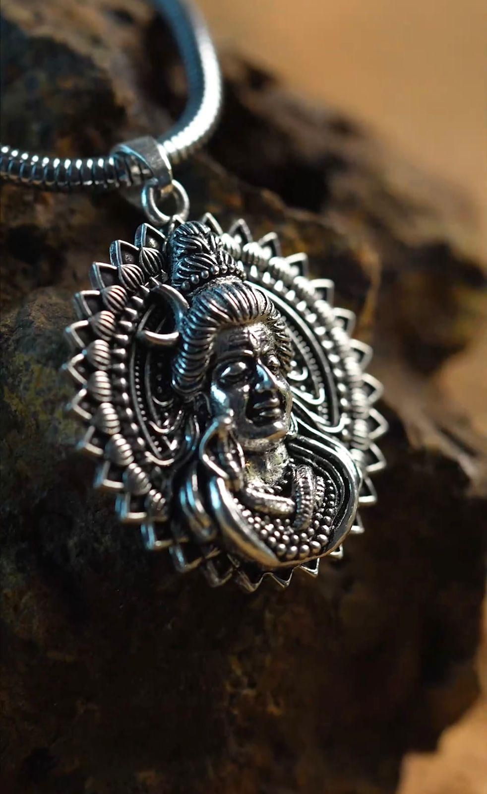 🕉️ Lord Shiva Pendant with Snake Chain