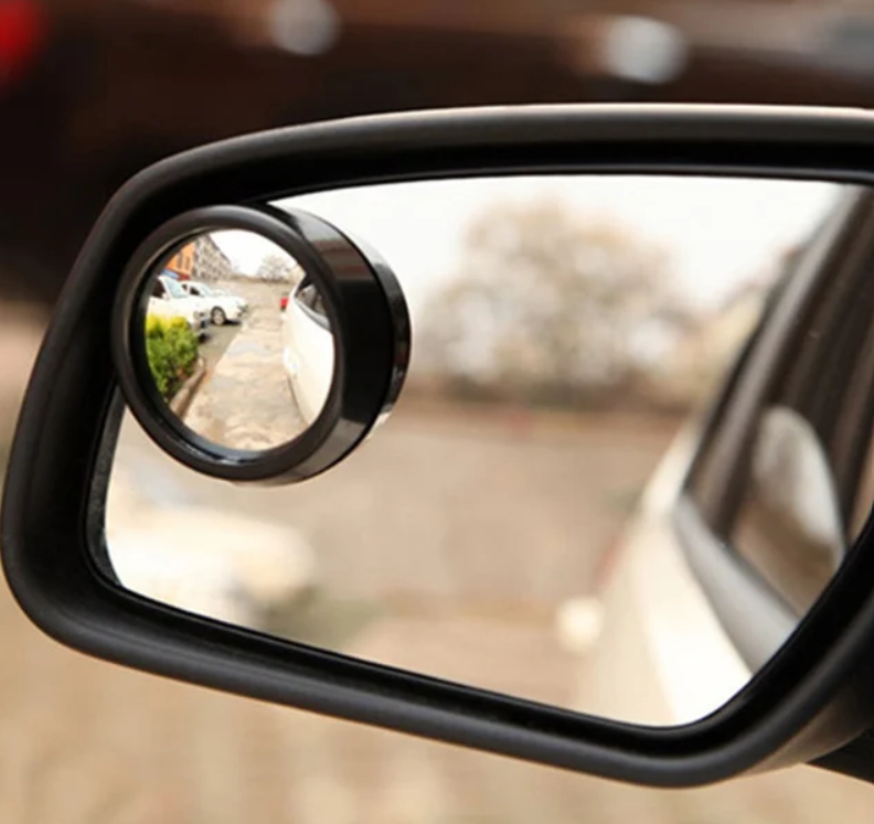 🚗 360-Degree Adjustable Car Rearview Mirror (Set of 2) 🔍